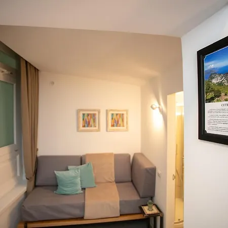 Bed and Breakfast Bellamania Ανακάπρι
