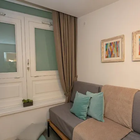 Bellamania 4* أناكابْري