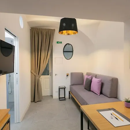 فندق مبيت وإفطار Bellamania 4*