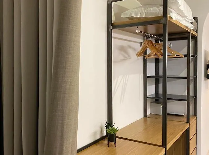 Bellamania Bed & Breakfast 4*