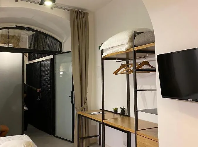 Bellamania Bed & Breakfast 4*